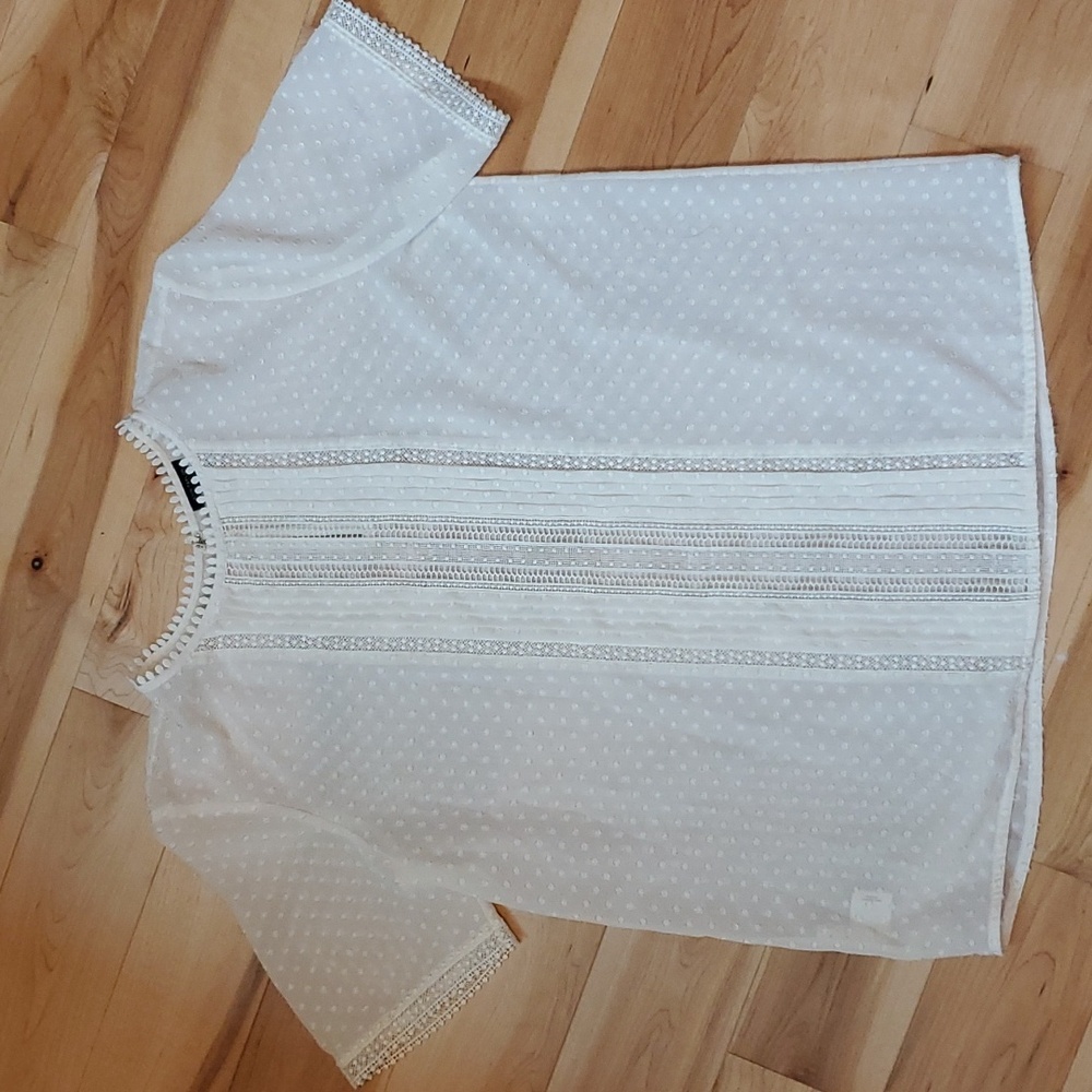 Ann Taylor White Eyelet Lace Front Blouse